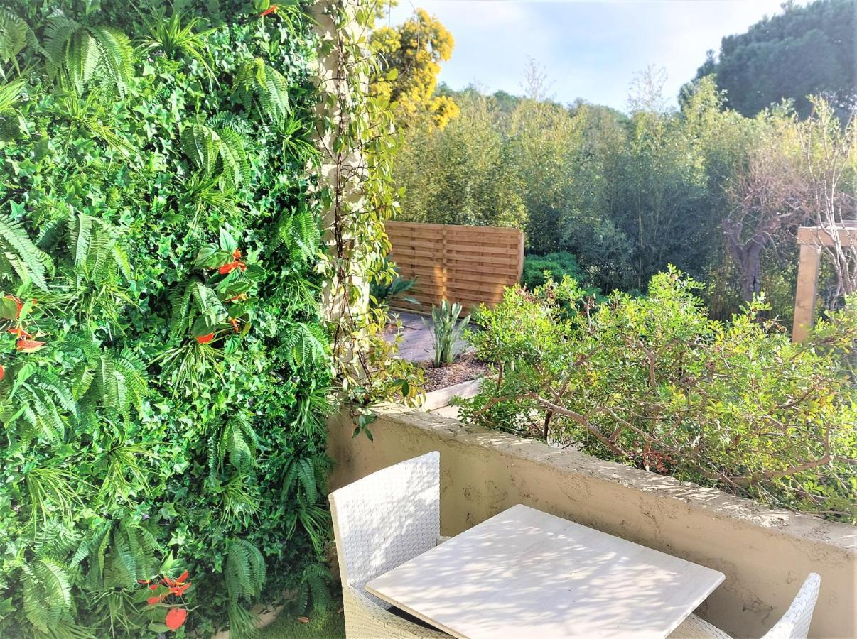 Hotel Les Jardins De Bormes, Sauna & Jacuzzi エクステリア 写真