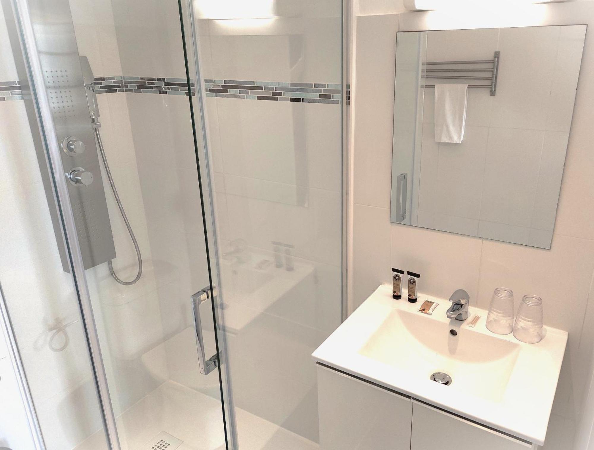 Hotel Les Jardins De Bormes, Sauna & Jacuzzi 部屋 写真