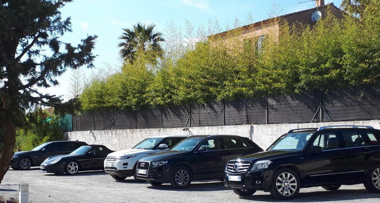 Hotel Les Jardins De Bormes, Sauna & Jacuzzi エクステリア 写真