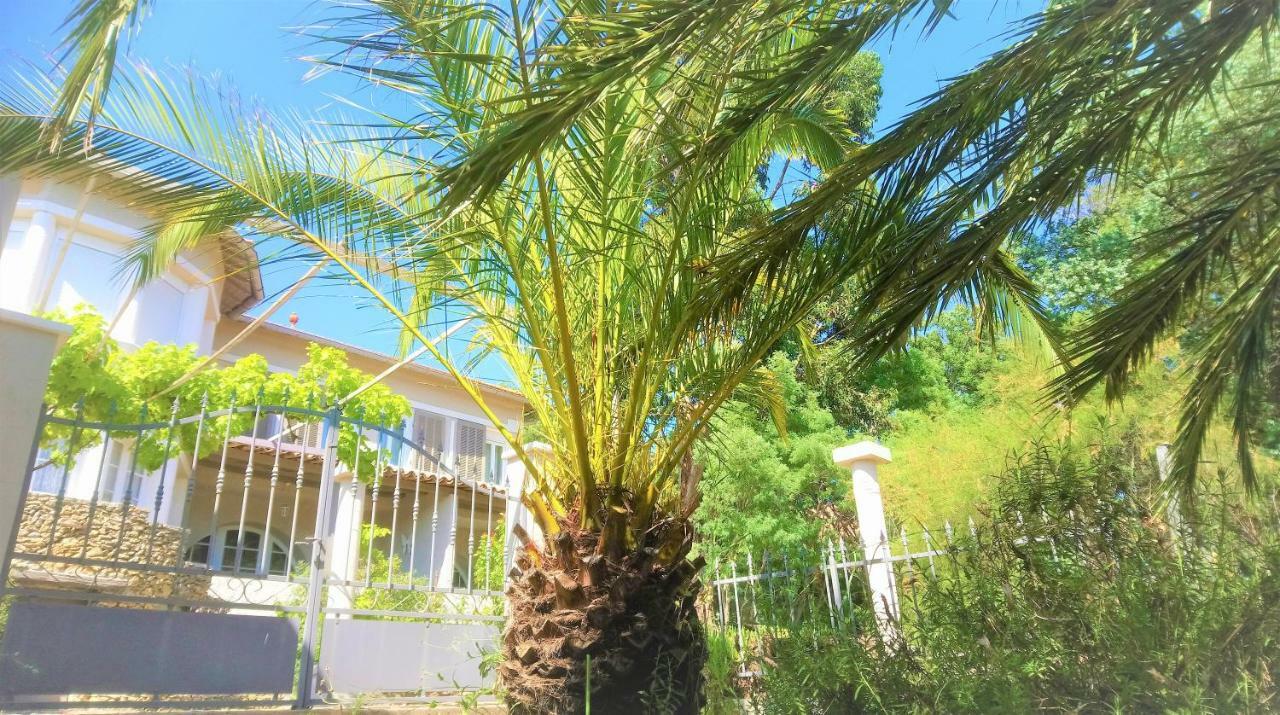 Hotel Les Jardins De Bormes, Sauna & Jacuzzi エクステリア 写真